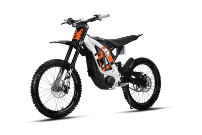How Does the Surron Hyper Bee Compare to Light Bee 2025